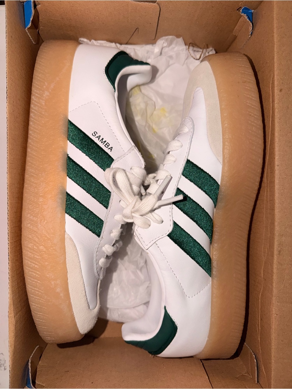 adidas Sambae in Cloud White and Collegiate Green